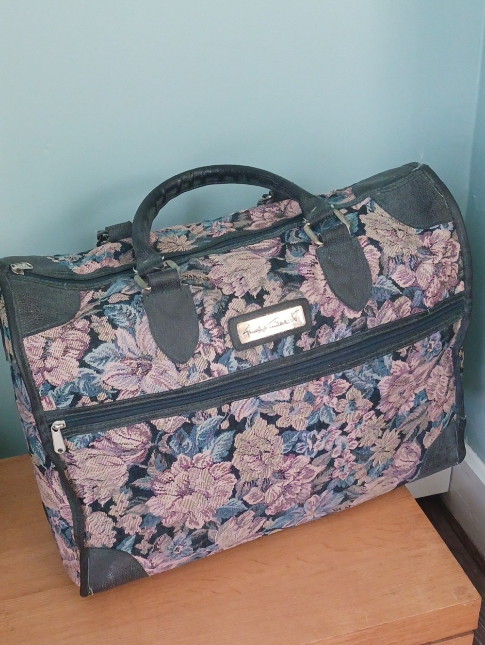 Gloria Vanderbilt Floral Tapestry Satchel Duffle Bag